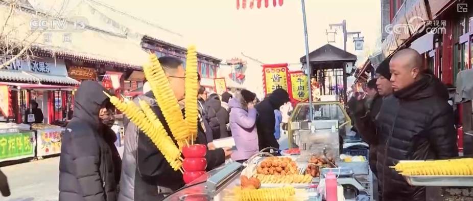 春节假期：城市商圈与乡村市集的热闹非凡，春节期间：城市商圈与乡镇市集的繁荣景象