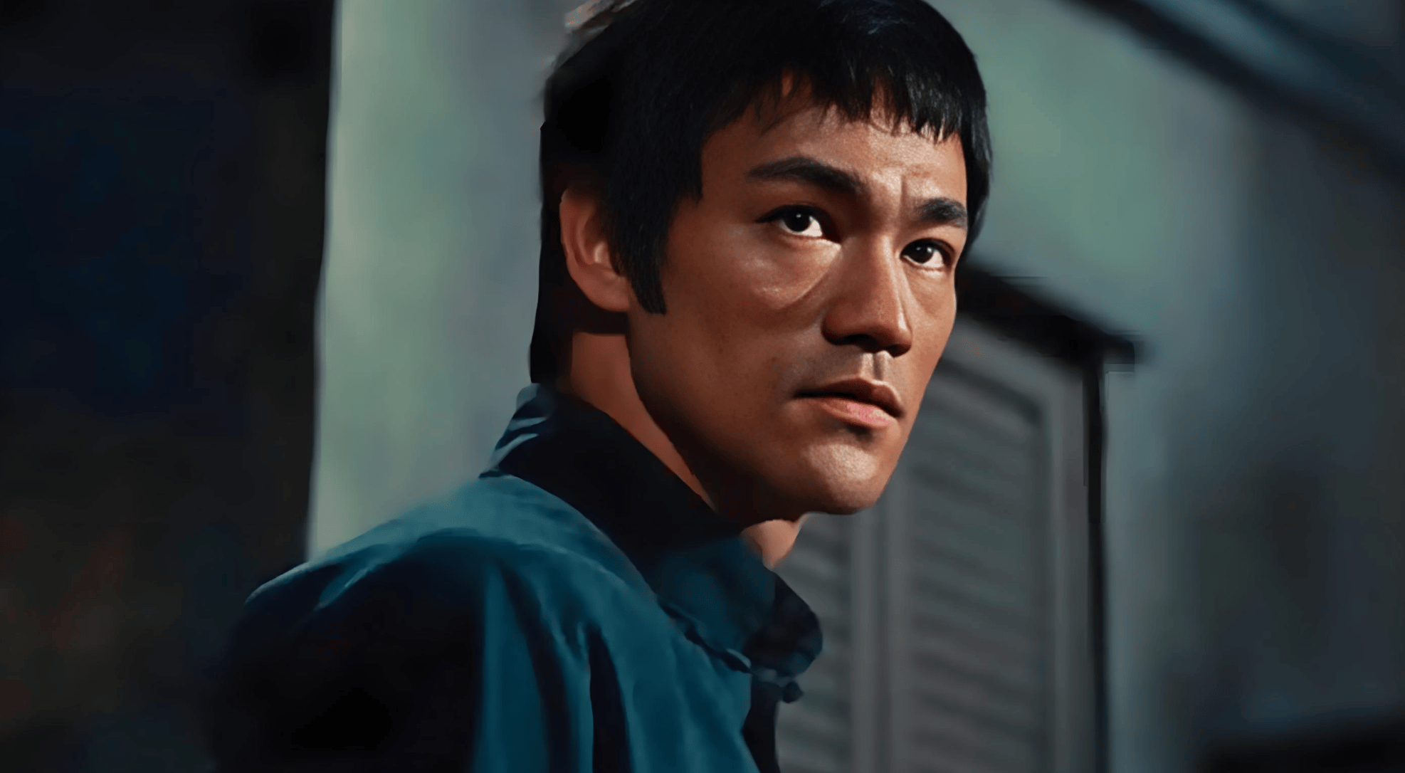 巨星陨落:李小龙逝世之谜与世纪葬礼