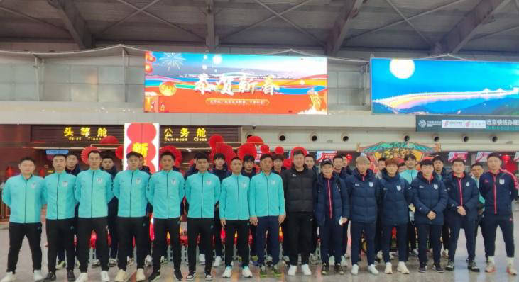 大连英博4比2胜青岛海牛，两位本土国脚新援首秀，即将宣布入队