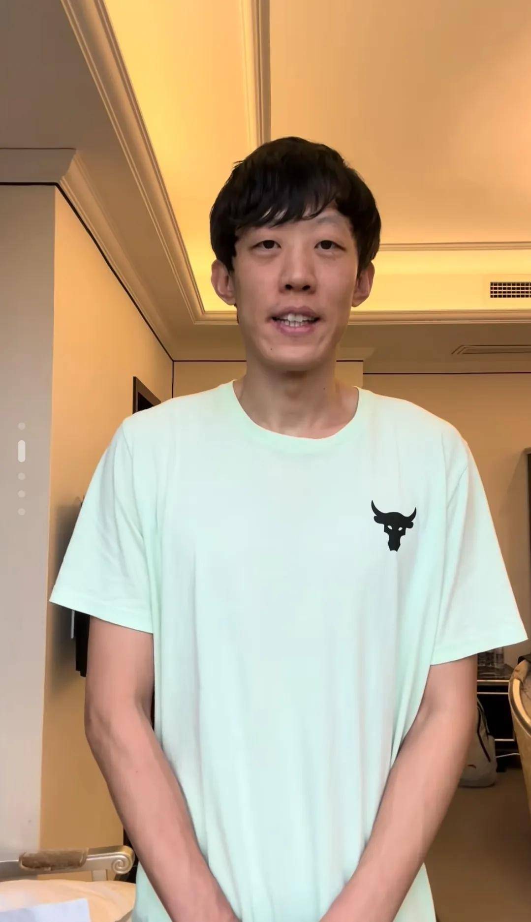 笑死!张国伟是真天才,前脚放下搞笑段子,后脚复出夺冠