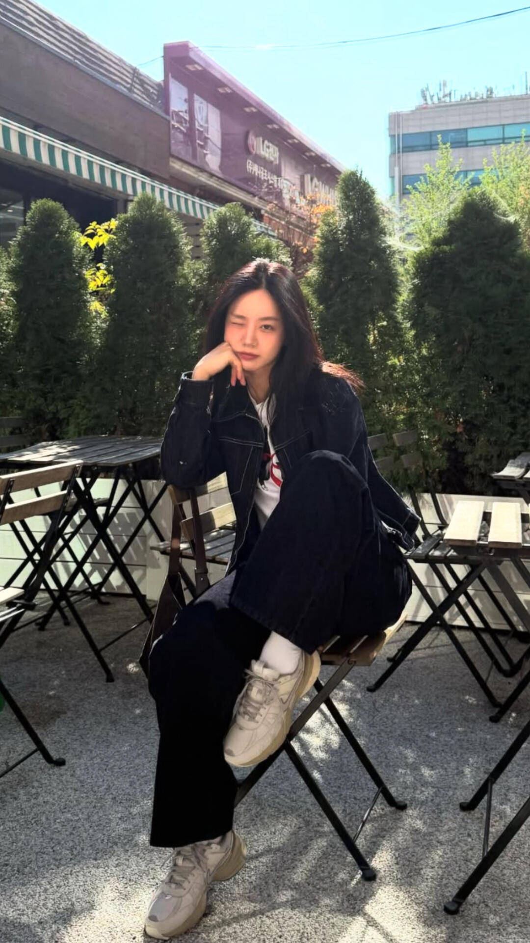 李惠利又掀起韩女穿搭热潮了!跟着她学穿搭,简单灵动又气质