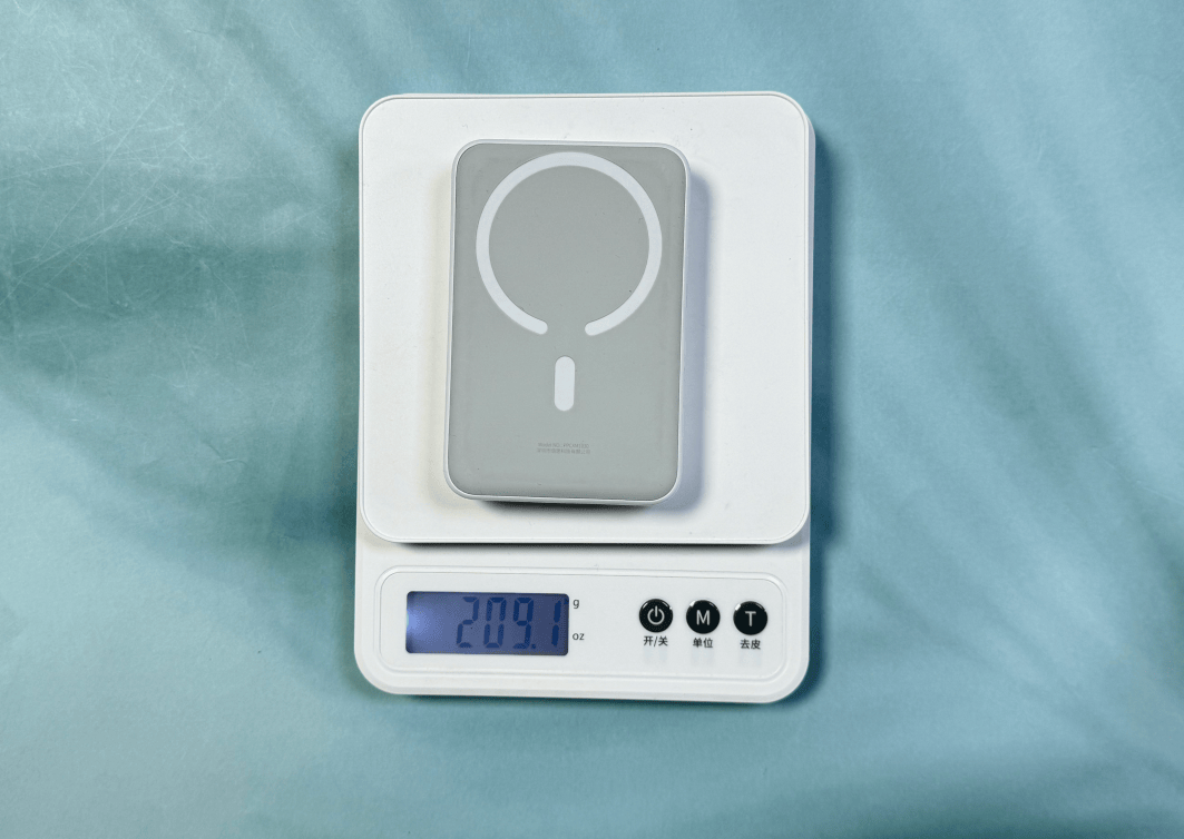 充电宝哪个牌子好用又实惠?2025年排名靠前五充电宝推荐