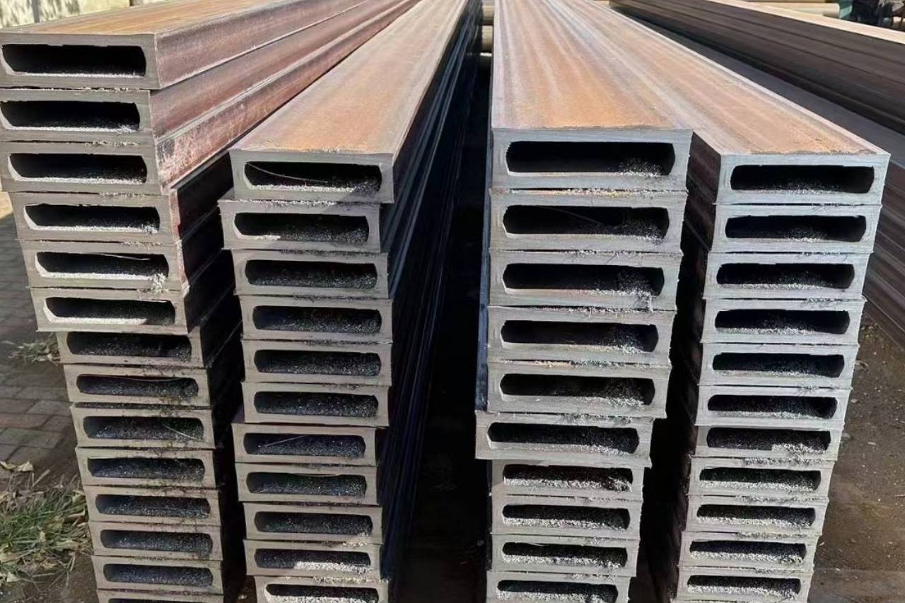 Q235B精制钢方管Q235B精制钢方矩管_建筑_钢材_的材料