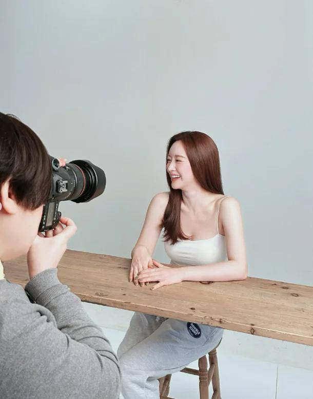 韩国人气女星出战网球赛,对决印尼国民明星_洪秀儿_泡菜_%ub