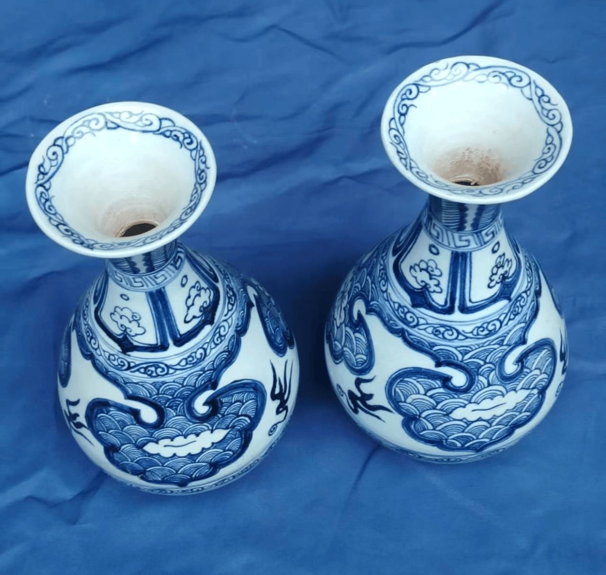 中国　青花　花卉文玉壷春瓶　N　R8966 中国 青花 花卉文玉壷春瓶 N R8966