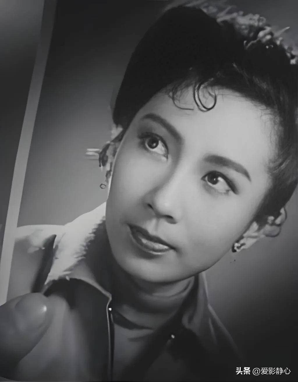 长相文静清秀的叶琳琅,竟然是靠演女特务出名而被观众所熟知_电影