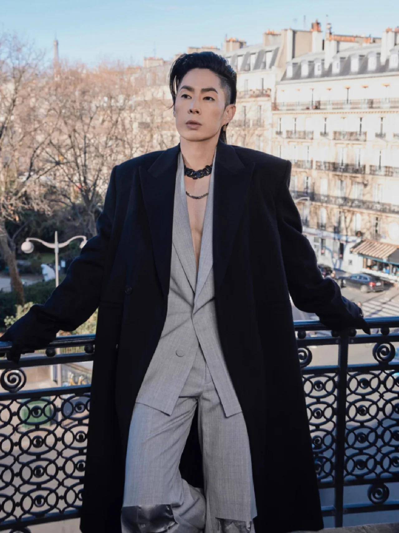 f4为什么排斥朱孝天