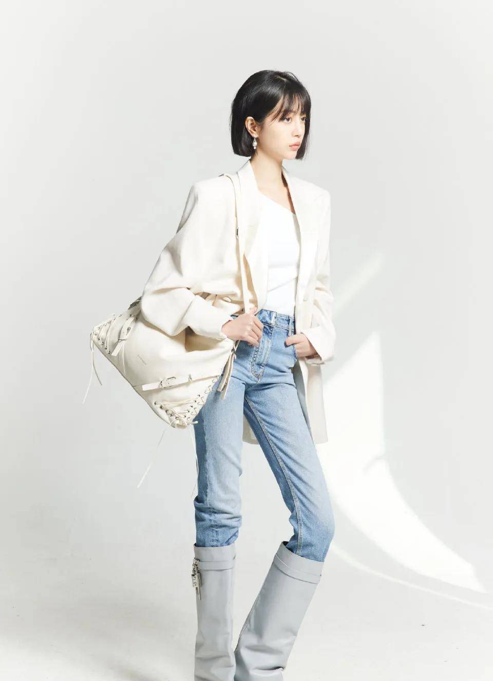 李溪芮:被流量时代隐藏的清醒者