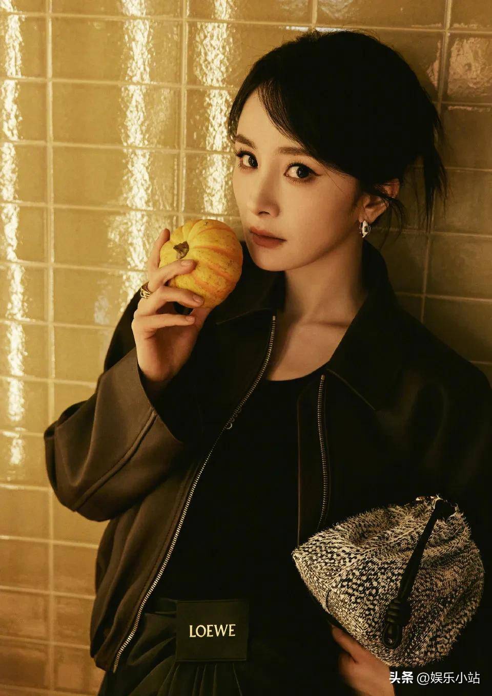 2.18娱乐瓜:杨洋热巴成毅李现,胡歌杨幂钟汉良孟子义李昀锐