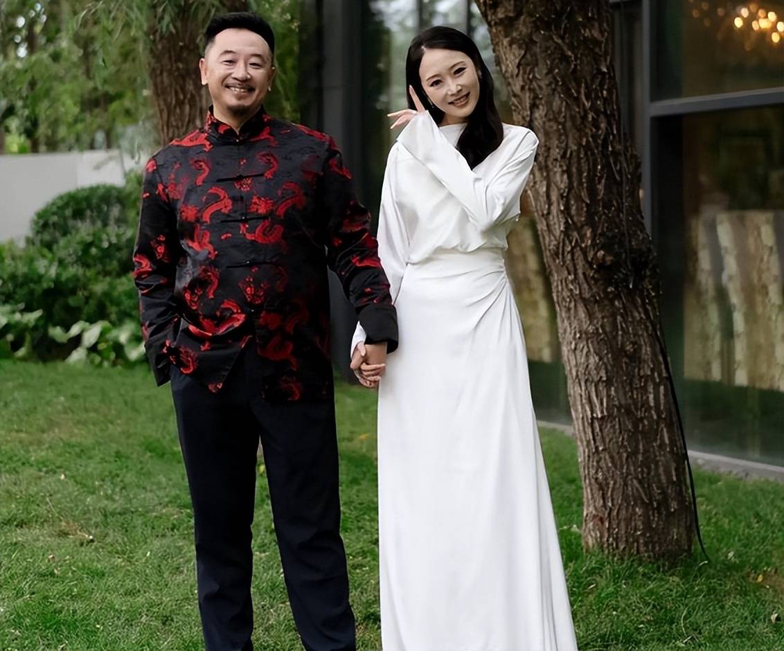 曲栅栅:嫁给落魄黄海波,任劳任怨"养夫"八年,如今苦尽甘来