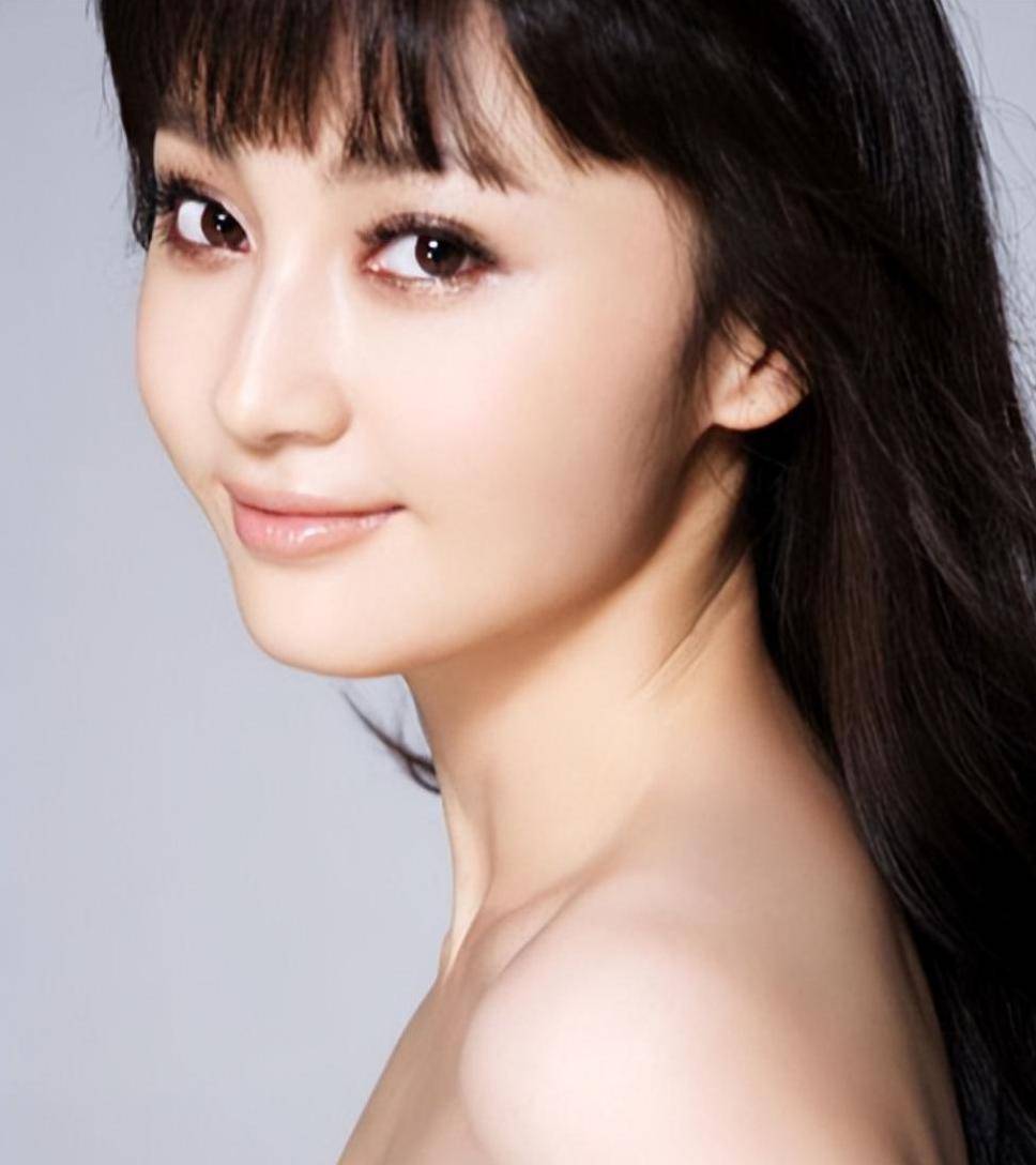 时隔多年,姚笛终于有了好消息,马伊琍真的输了吗?