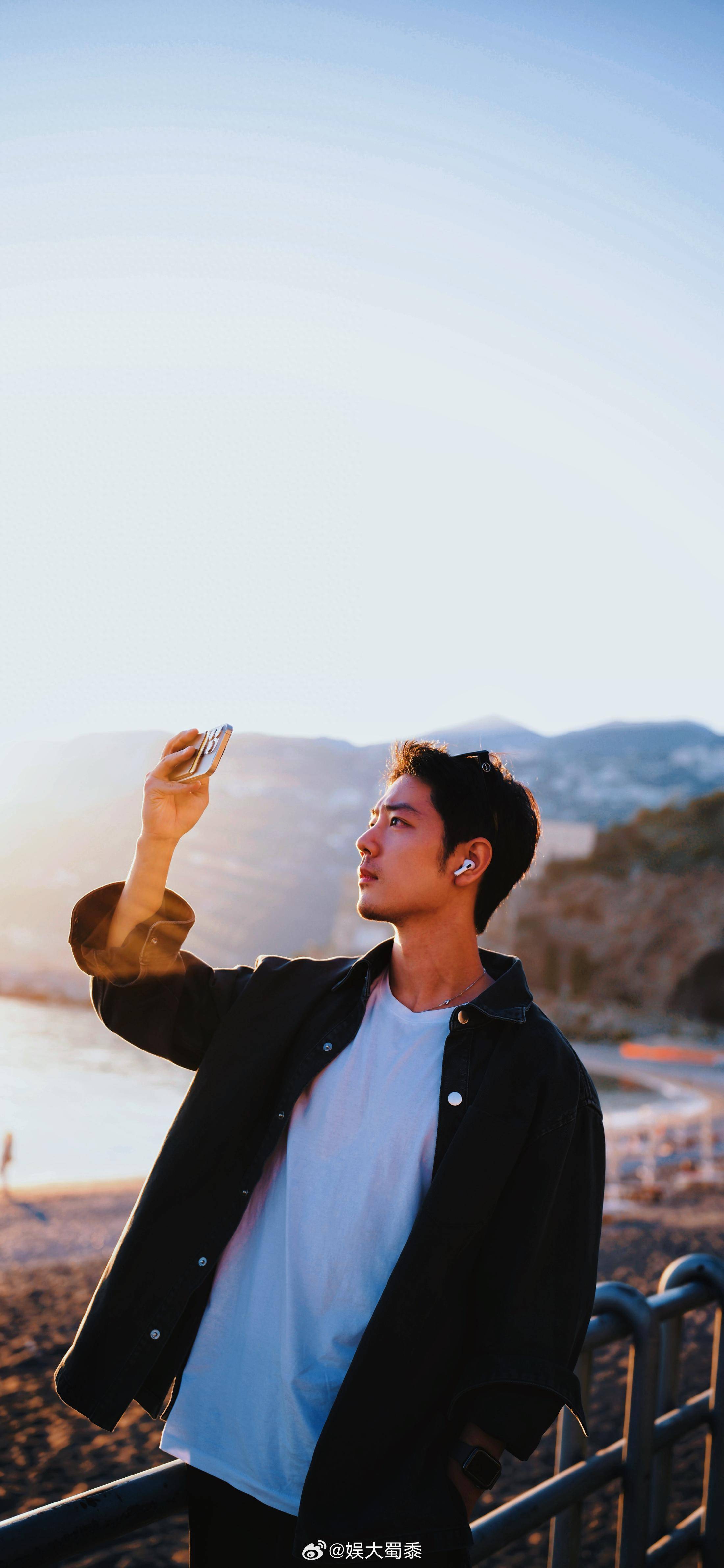 肖战海边胡茬太撩!糙汉文男主,谁能顶得住?