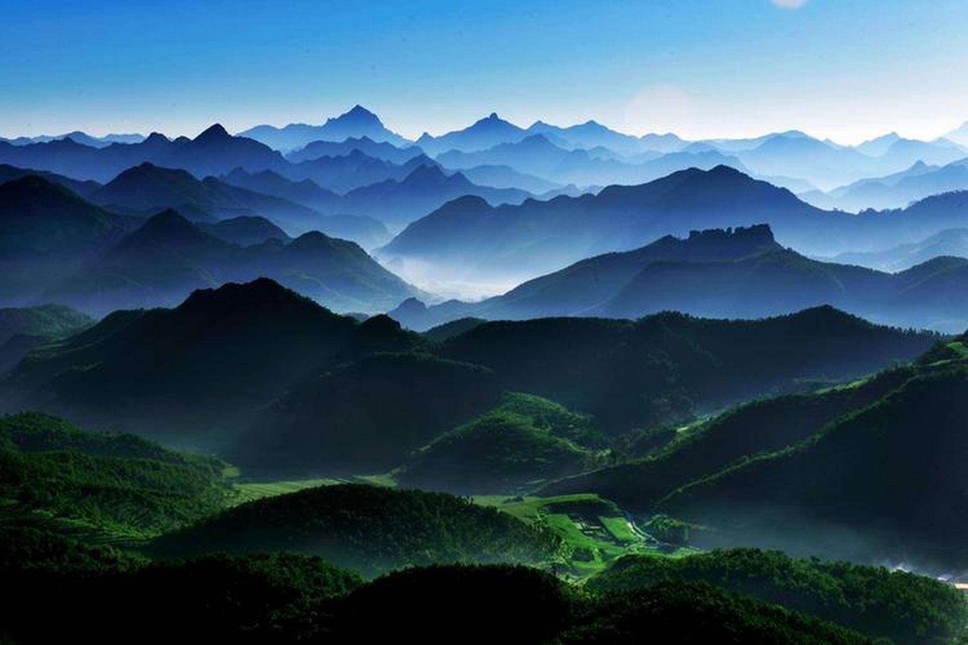 春山多胜事,赏玩夜忘归,古诗词里的"春山",原来是如此多情!