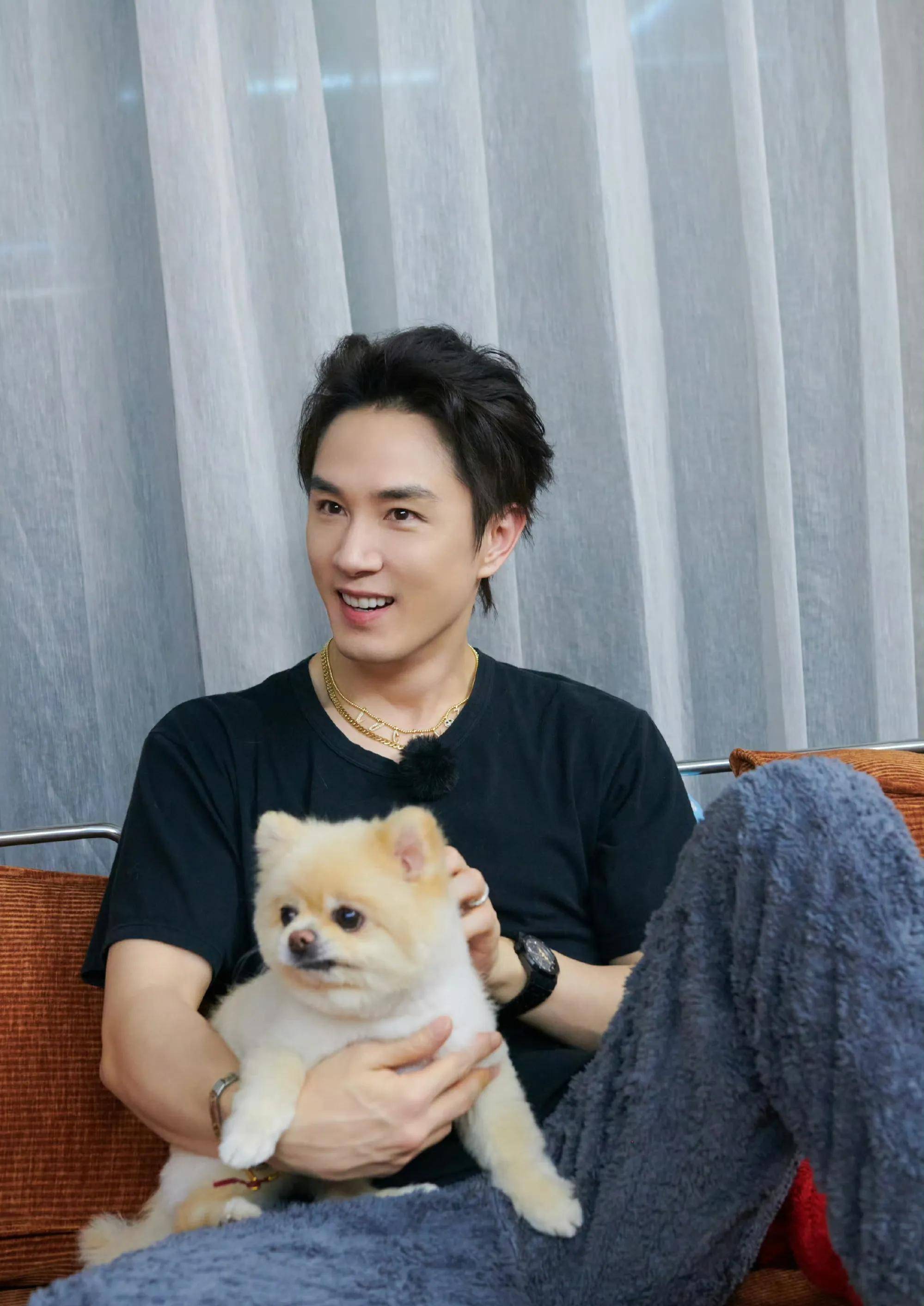 《妻子的浪漫旅行》戚薇的世界里,李承铉像是外人