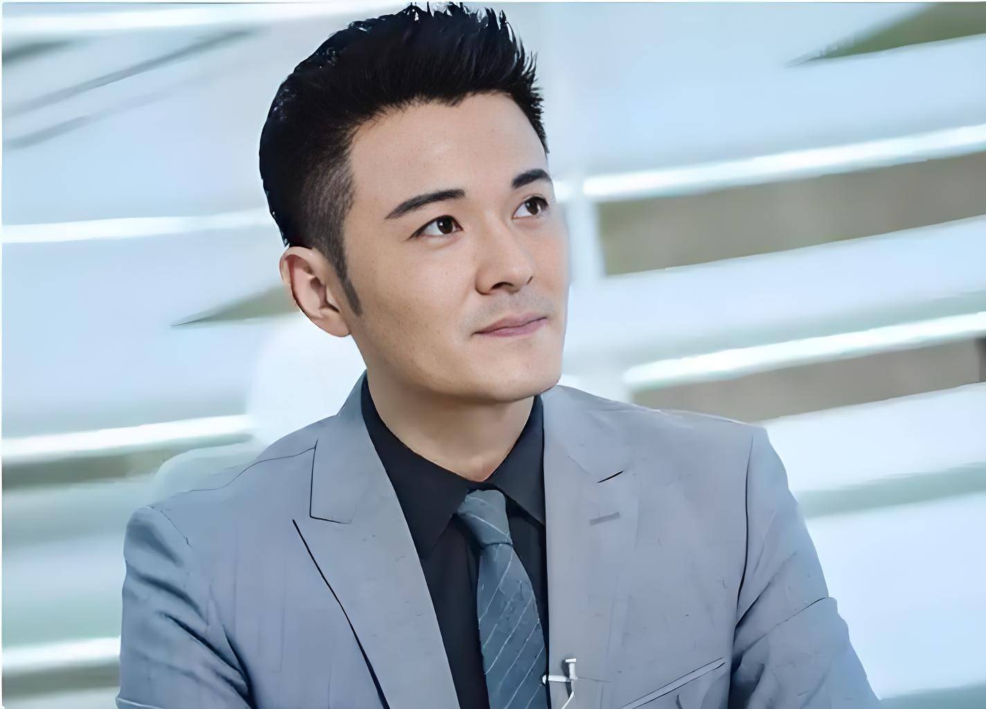 于小伟:我这辈子最正确的决定,就是放弃高圆圆,娶圈外娇妻!