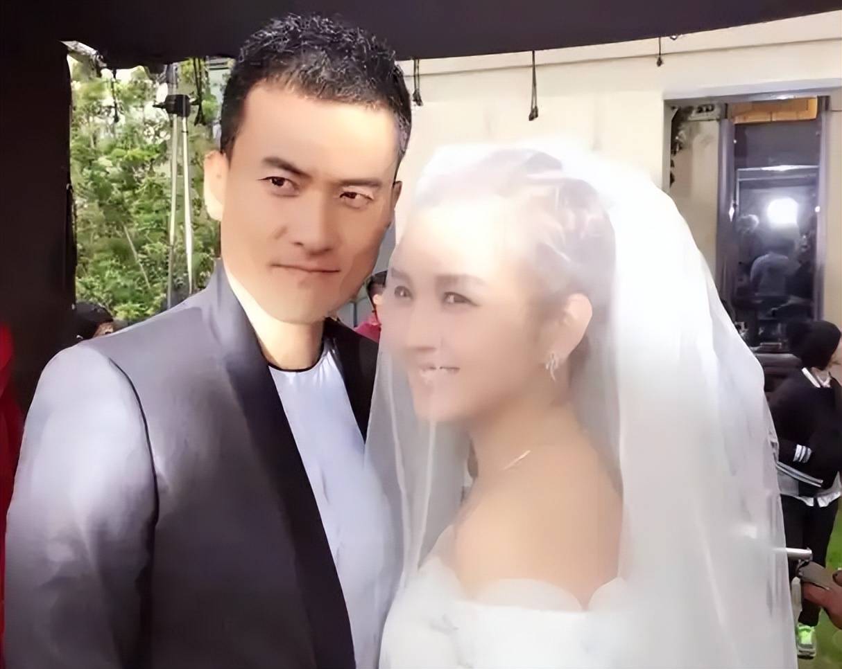 也是在这些夫妻综艺节目中,何洁和赫子铭的婚姻状况