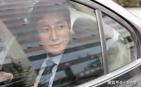 竞争局长之役：张副局长凭实力突围，局长竞争风云：张副局长的逆袭之路