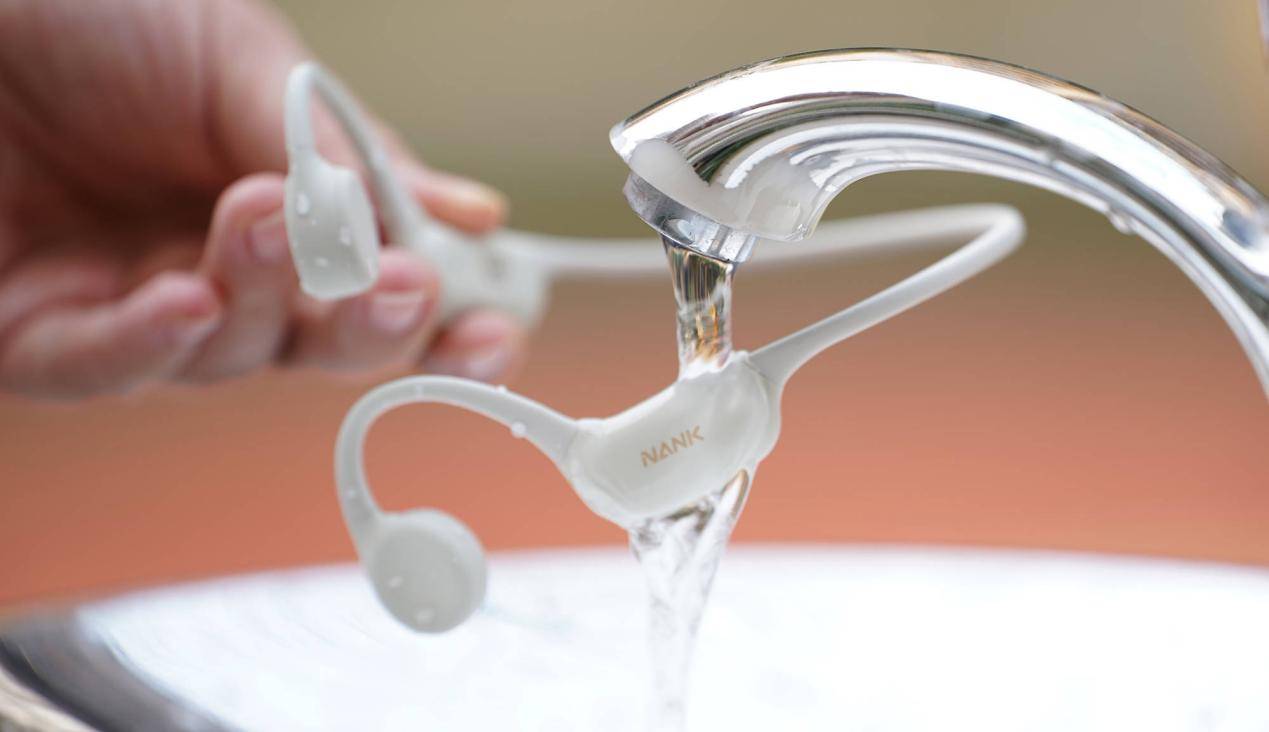 游泳时用什么耳机听歌好?2025口碑最好的游泳耳机品牌推荐