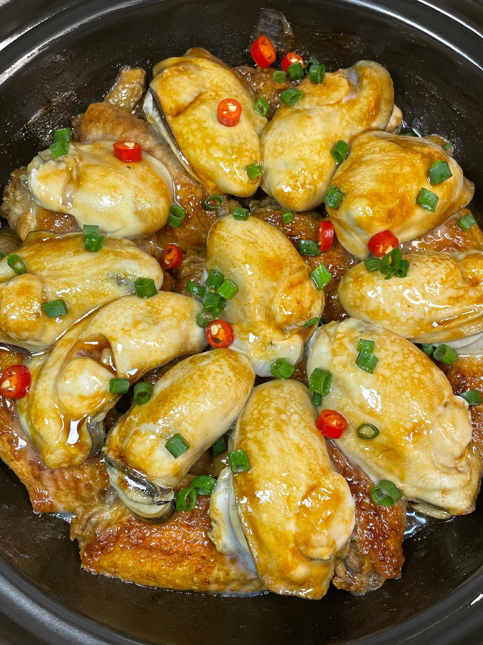 从医生建议到美味佳肴,啫啫生蚝鸡翅煲为备孕加分