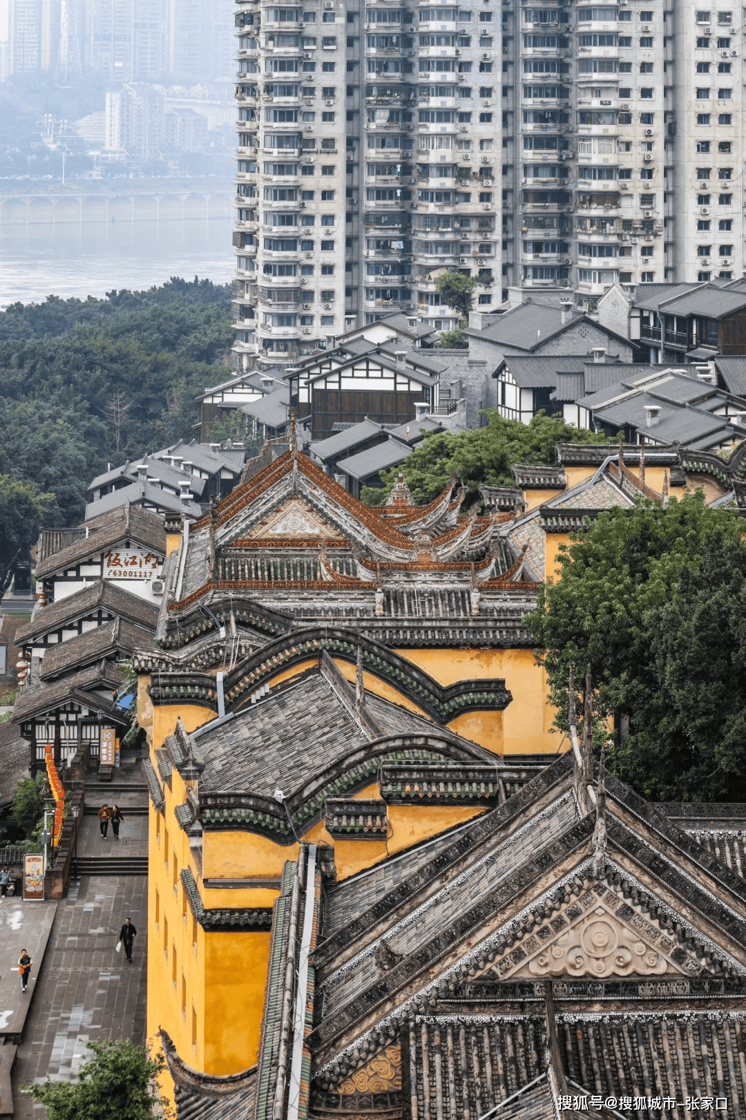 重庆四日游跟团费用，两个人去重庆玩4天要多少钱重庆自由行四日旅游攻略