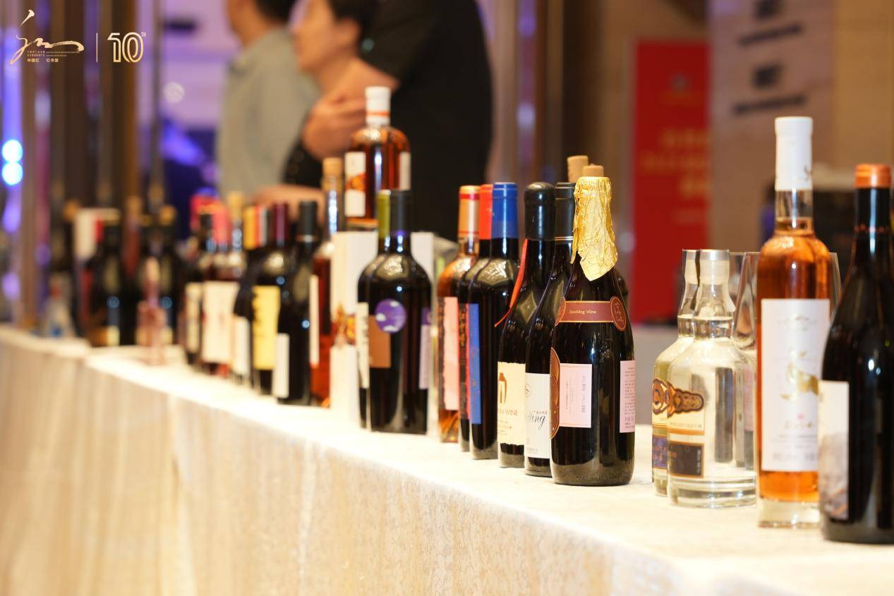 "中国葡萄酒第一镇·红寺堡"十周年纪念专场品鉴会在成都举办