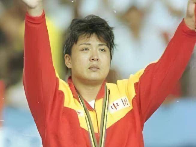 庄晓岩手撕恩师，体坛这瓜太炸裂！，奥运冠军庄晓岩与恩师决裂，背后真相几何？