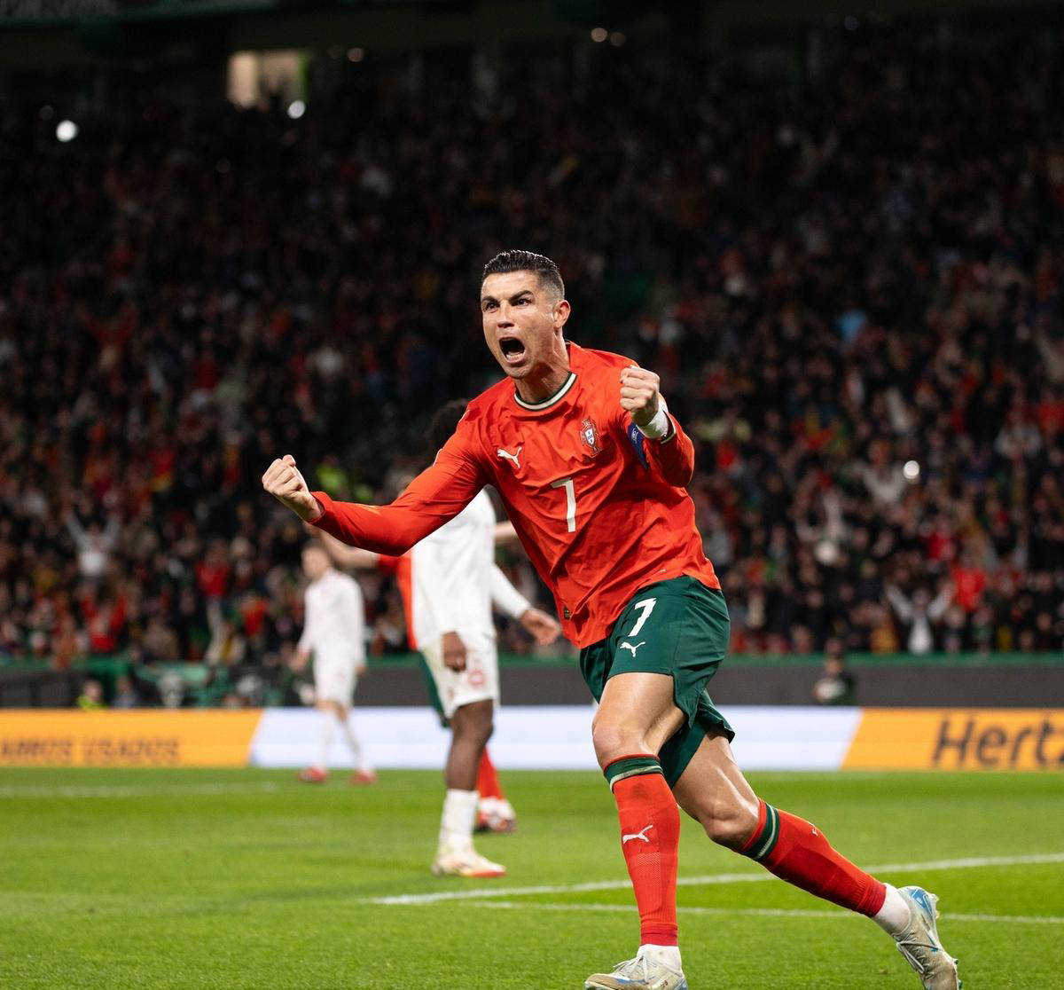 c罗持续创造奇迹!经历22年仍为国家队进球,生涯总进球达到929球!