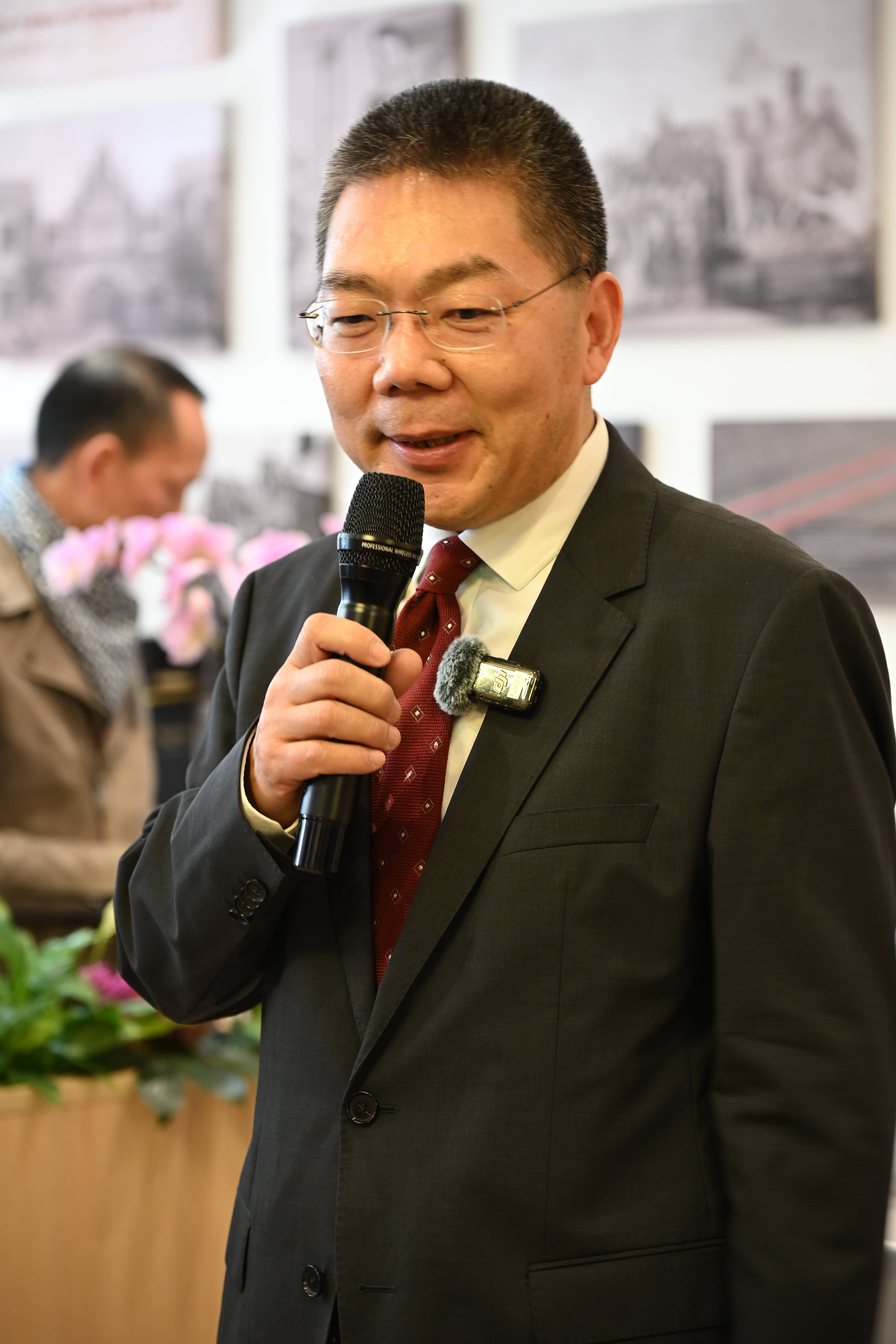 走进张裕欧洲体验馆，领略中国美食美酒的独特魅力，张裕欧洲首馆开业，开启中国美酒美食欧洲之旅