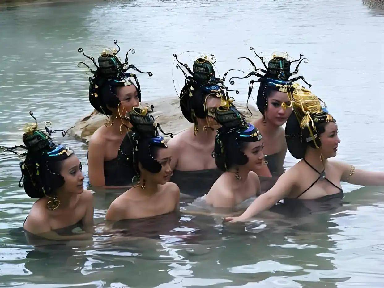 七女争波峰之盘丝洞的蜘蛛精们