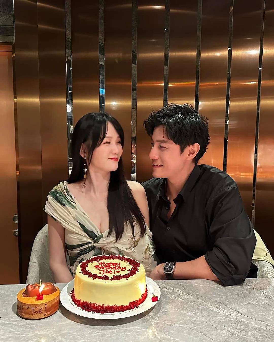 关于华为公主与才子佳人:孟晚舟与刘晓棕的甜蜜事业的信息