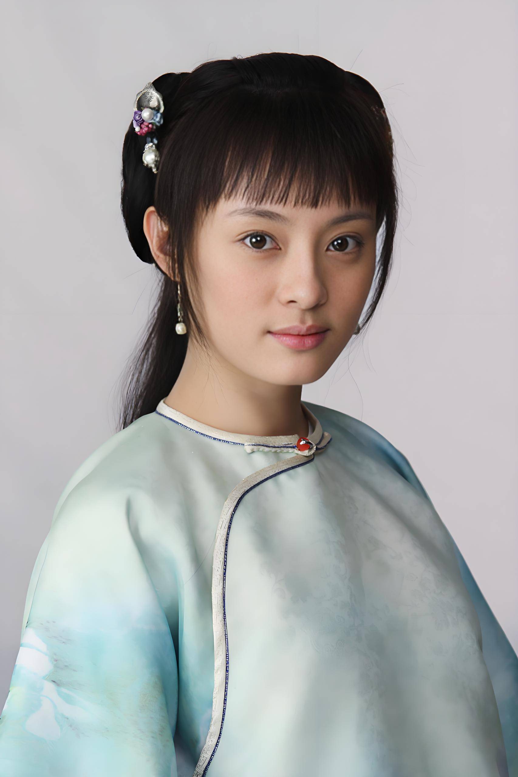 三年半,孙俪携新剧回归,从舞女到钮祜禄·甄嬛:孙俪的"狠人"进化史