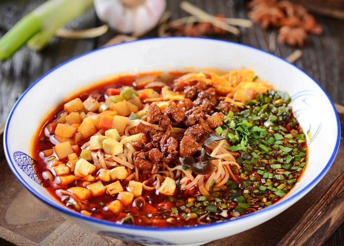 面条舞汤押韵：解码xifu Qishan酱面式的样式