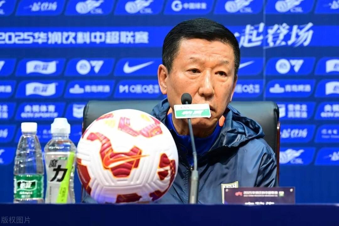 山东泰山主场4-0大胜深圳新鹏城，崔康熙盛赞年轻球员潜力