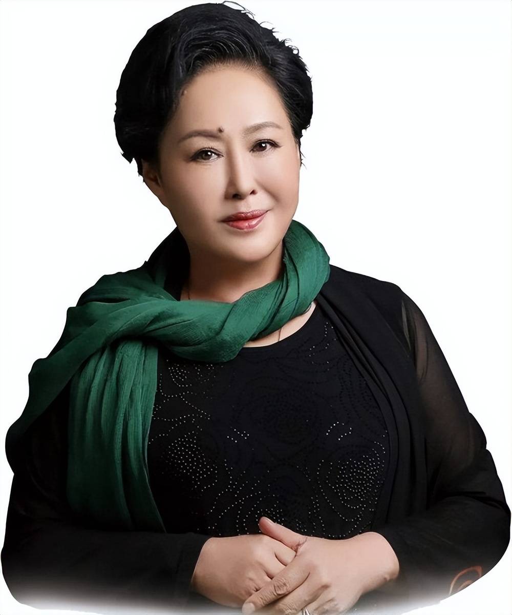 瑞士籍的"中国老戏骨",斯琴高娃身份认同:心在哪,根在哪?