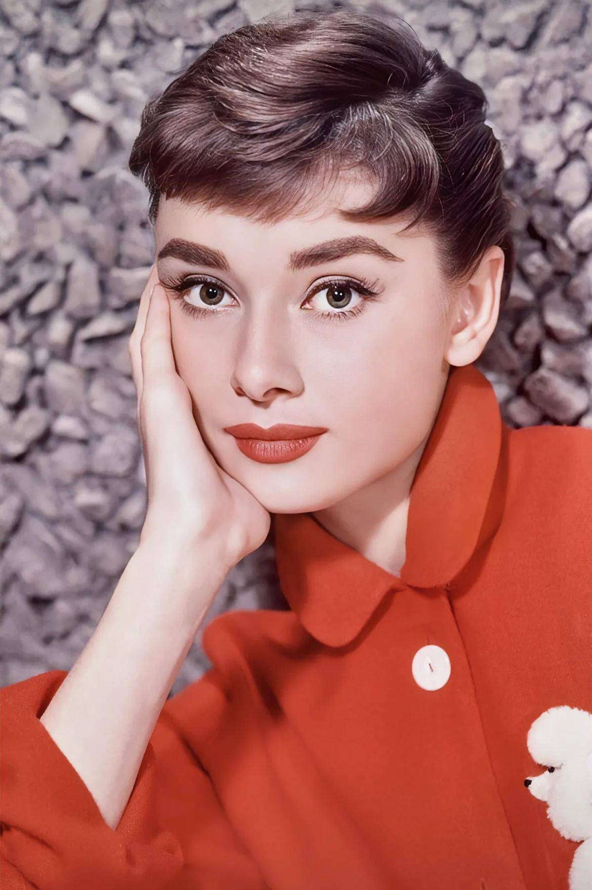 肯德拉身高- 抖音, image size:1170x1759