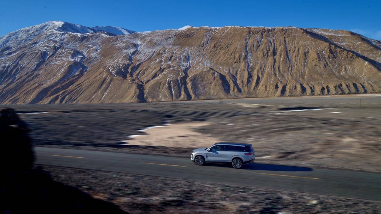 腾势N9安全封神榜,鱼钩测试、麋鹿测试、高速爆胎、AEB样样封神