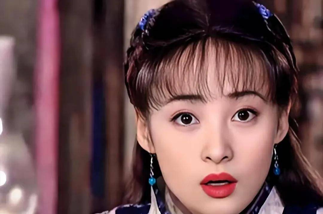 他是蒋勤勤前男友,人帅戏好,娶了圈外妻生子,如今儿子比他还帅