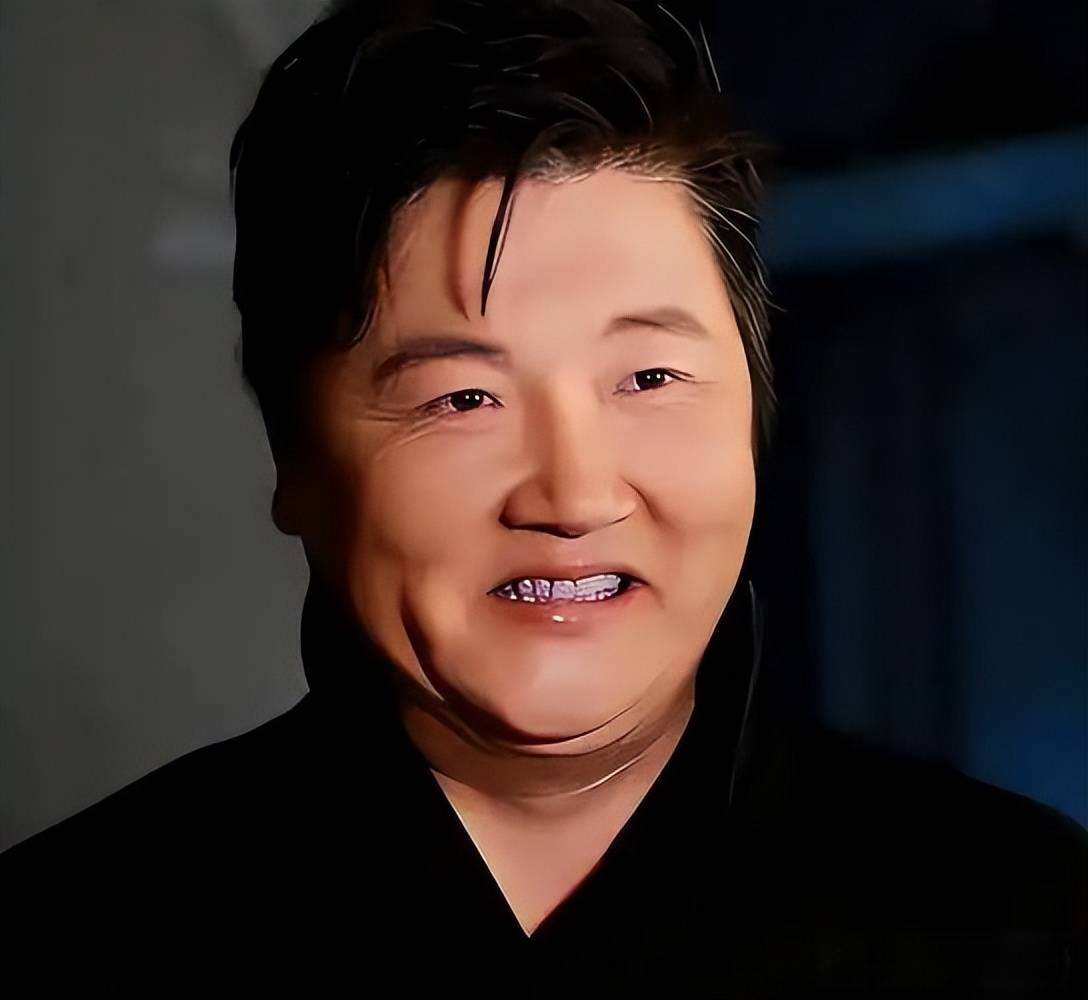 56岁孙楠现状:暴瘦身体,居住徐州农村大院,桃园生活令人羡慕