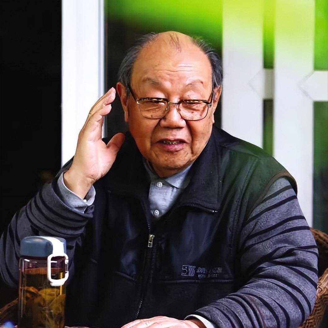 著名演员王孝忠 晚年被疾病困扰多年 但三个女儿都孝顺 外孙成接班人