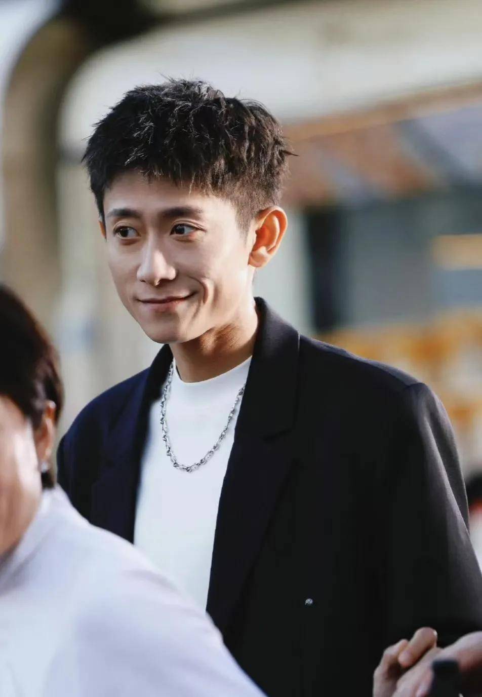 赵丽颖张一山《在人间 》,一场撕裂灵魂的演技对决