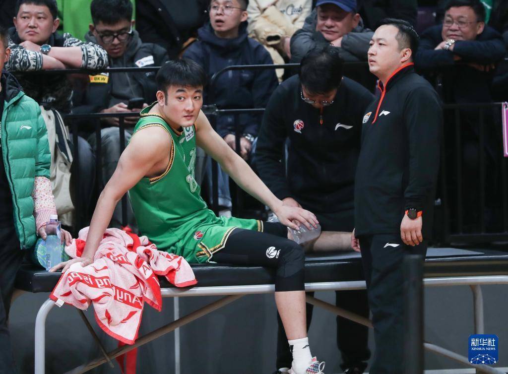 辽宁前锋丛明晨宣布退役：受跟腱炎困扰无法打职业