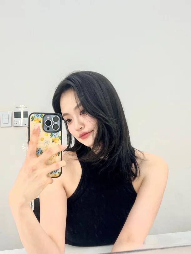 前韩国女团成员否认“妈妈桑”传闻,所属社澄清插图3 前韩国女团成员否认“妈妈桑”传闻,所属社澄清插图3
