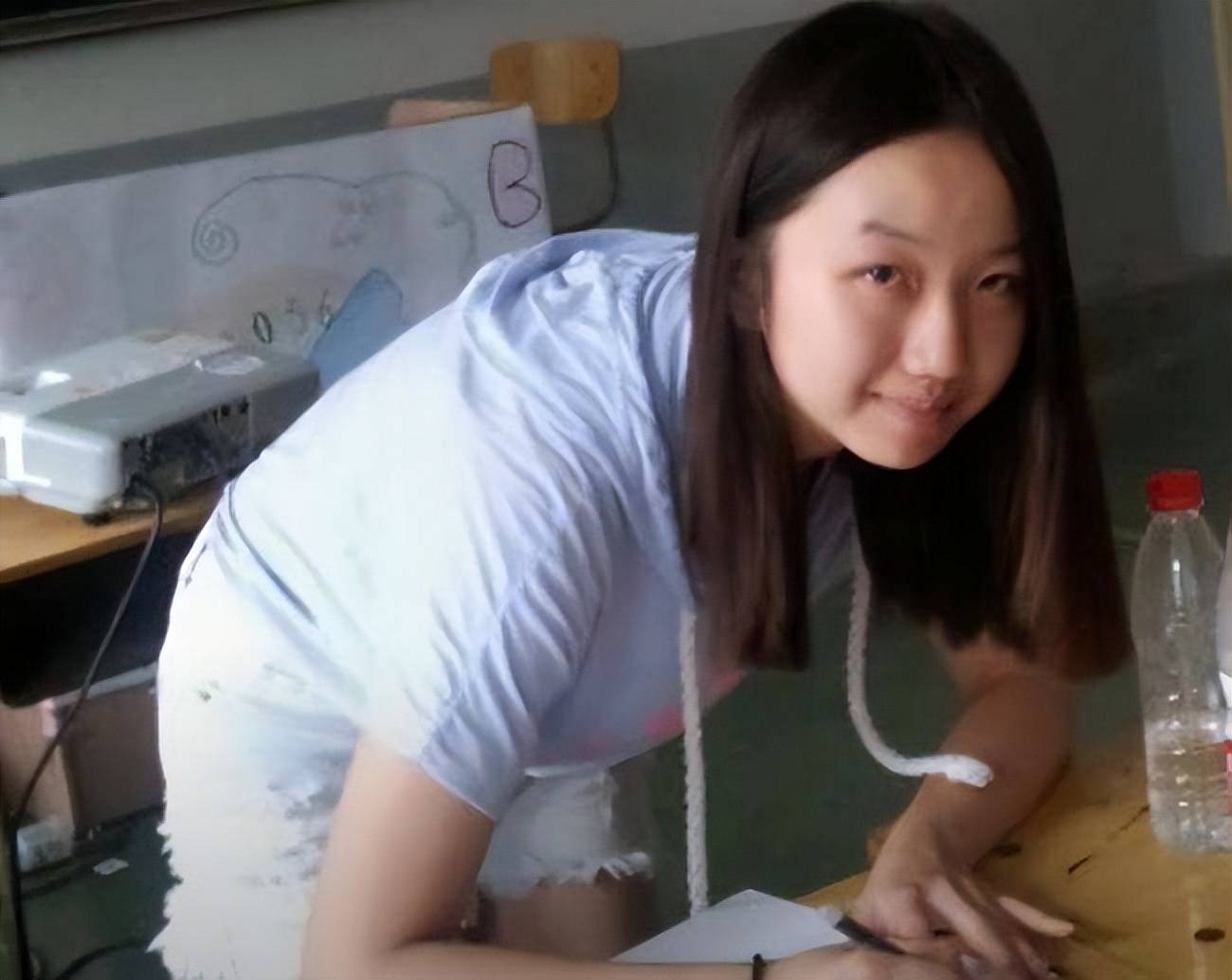 许秀中:94年的甘肃女孩,无耻的叛国贼,新疆棉花事件的制造者