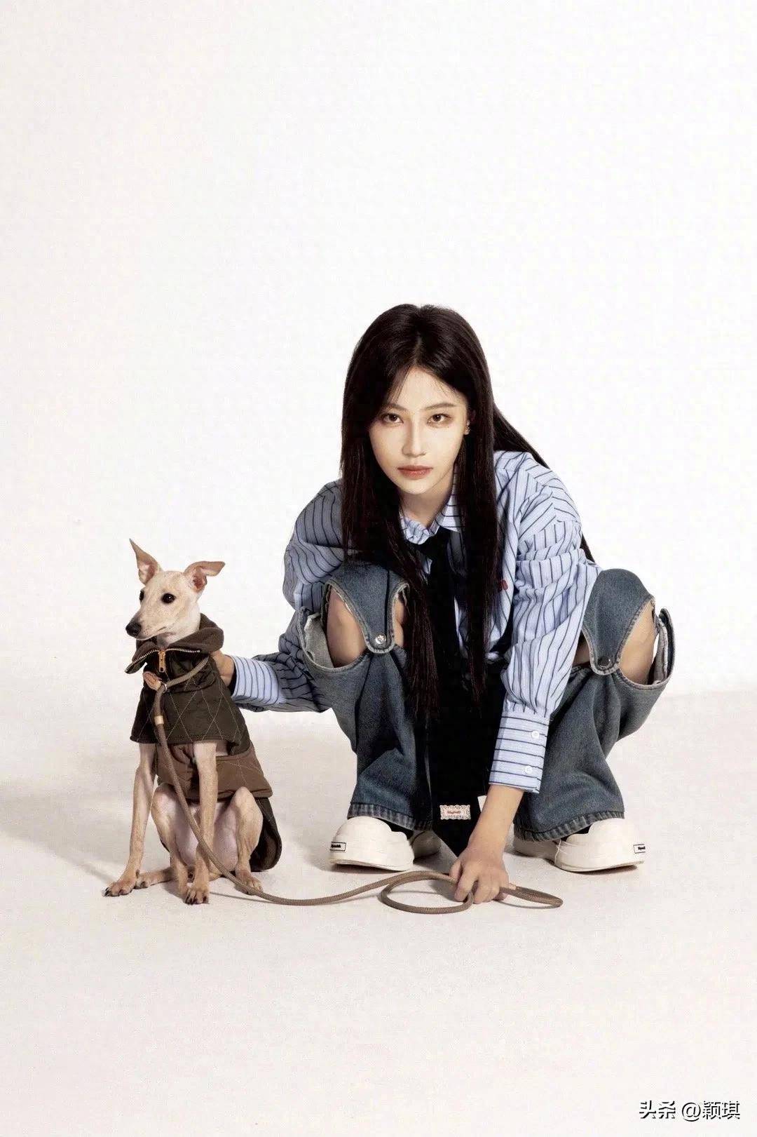 袁一琦后台真情流露:段艺璇就像带刺的玫瑰,美丽又坚韧!