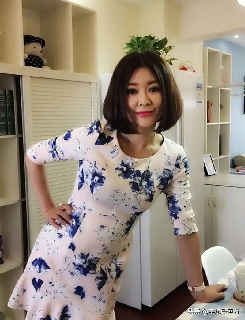 央视"消失"的王小骞,真金不怕火炼,已找到自己的路