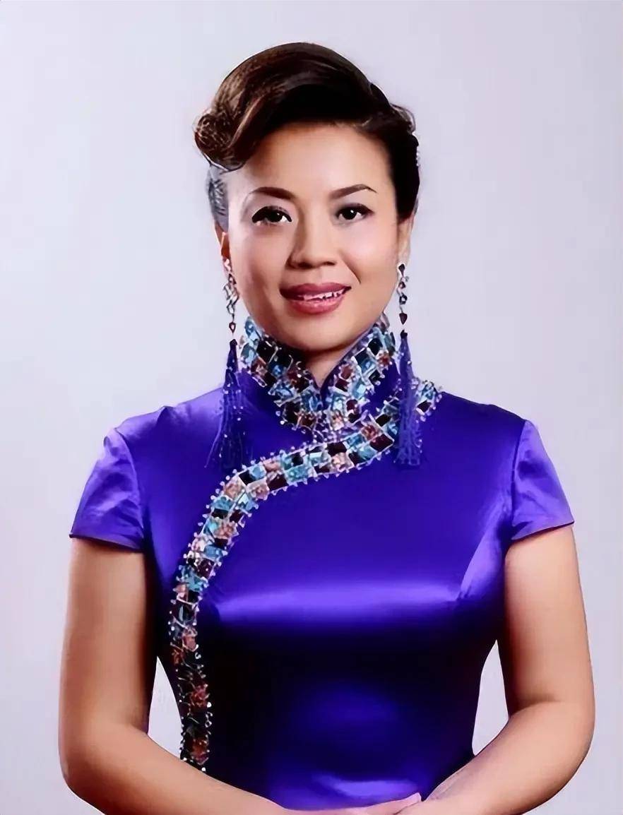 张也55岁未婚,62岁吕继宏相伴多年,幸福无婚无子