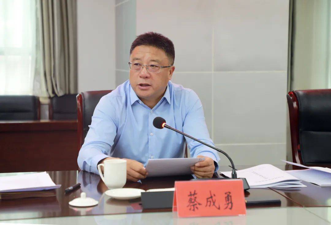 玉树州召开民营企业恳谈会