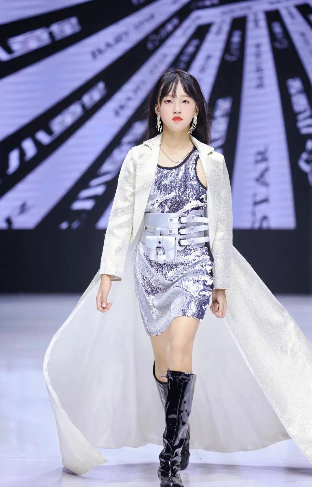 少儿模特:唤醒自信,而不是制造焦虑,让美回归本质