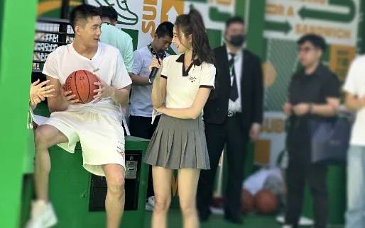 阿斯：巴雷内切亚告别瓦伦西亚，他将回阿斯顿维拉等待俱乐部安排