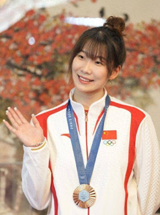 库里伤退使勇士无法评估阵容 是否拆队交易字母哥成为头疼的问题